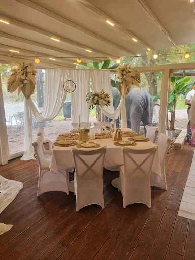 Lupin Beach Restaurant Bar photo 9